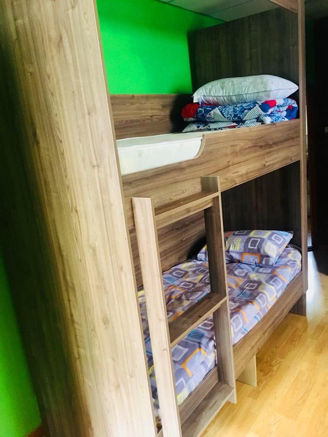 Apelsin Hostel Almaty Ngoại thất bức ảnh